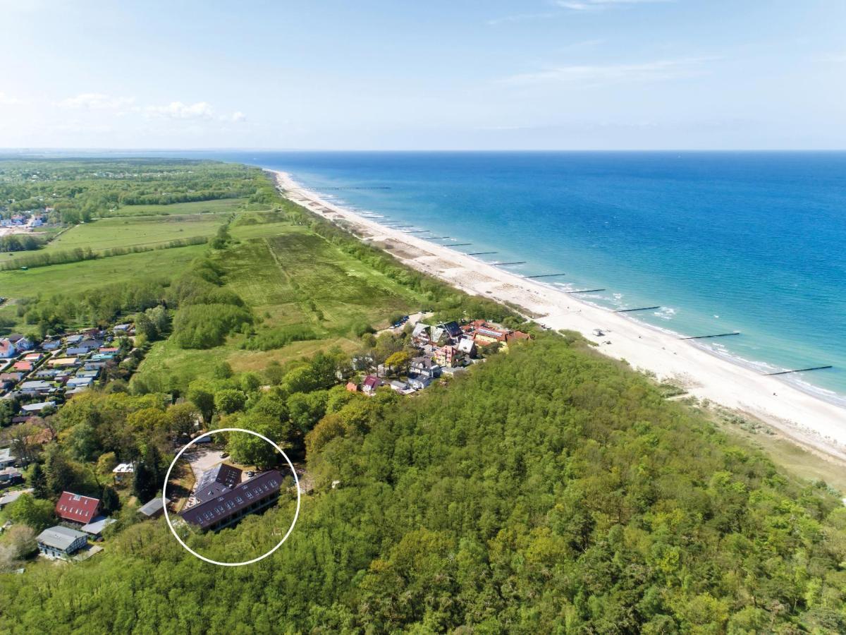 Hotel Zur Ostsee กราล-มือริทซ์ ภายนอก รูปภาพ