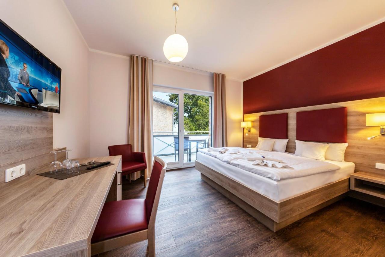 Hotel Zur Ostsee กราล-มือริทซ์ ภายนอก รูปภาพ