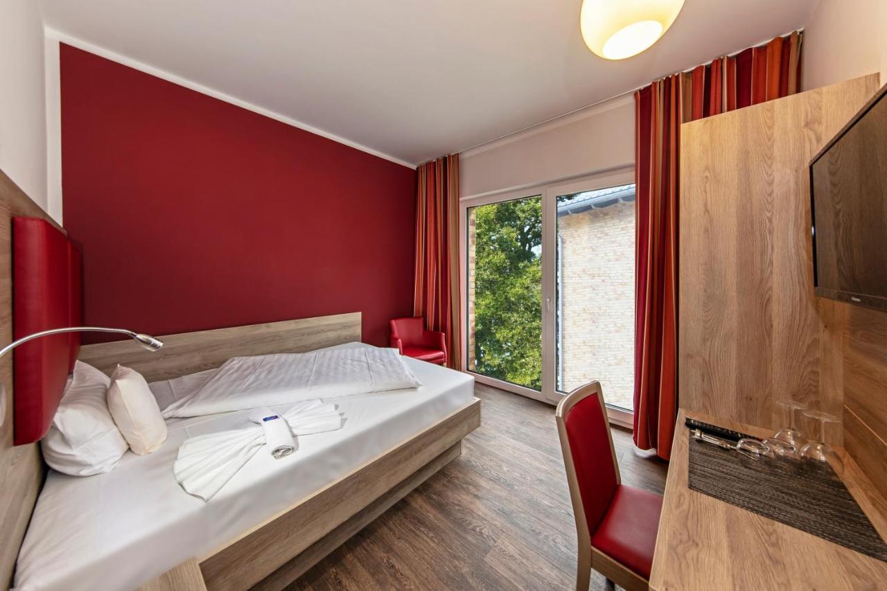 Hotel Zur Ostsee กราล-มือริทซ์ ภายนอก รูปภาพ