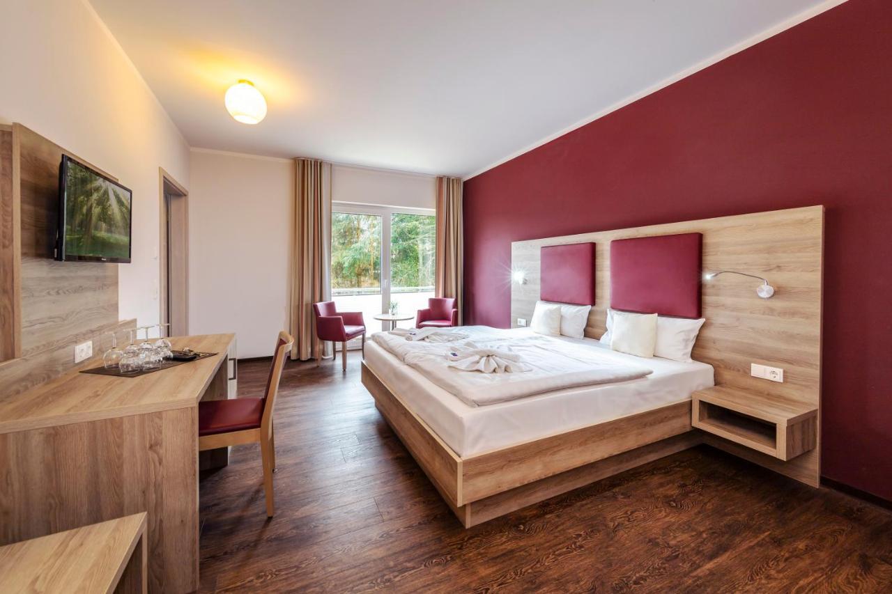 Hotel Zur Ostsee กราล-มือริทซ์ ภายนอก รูปภาพ