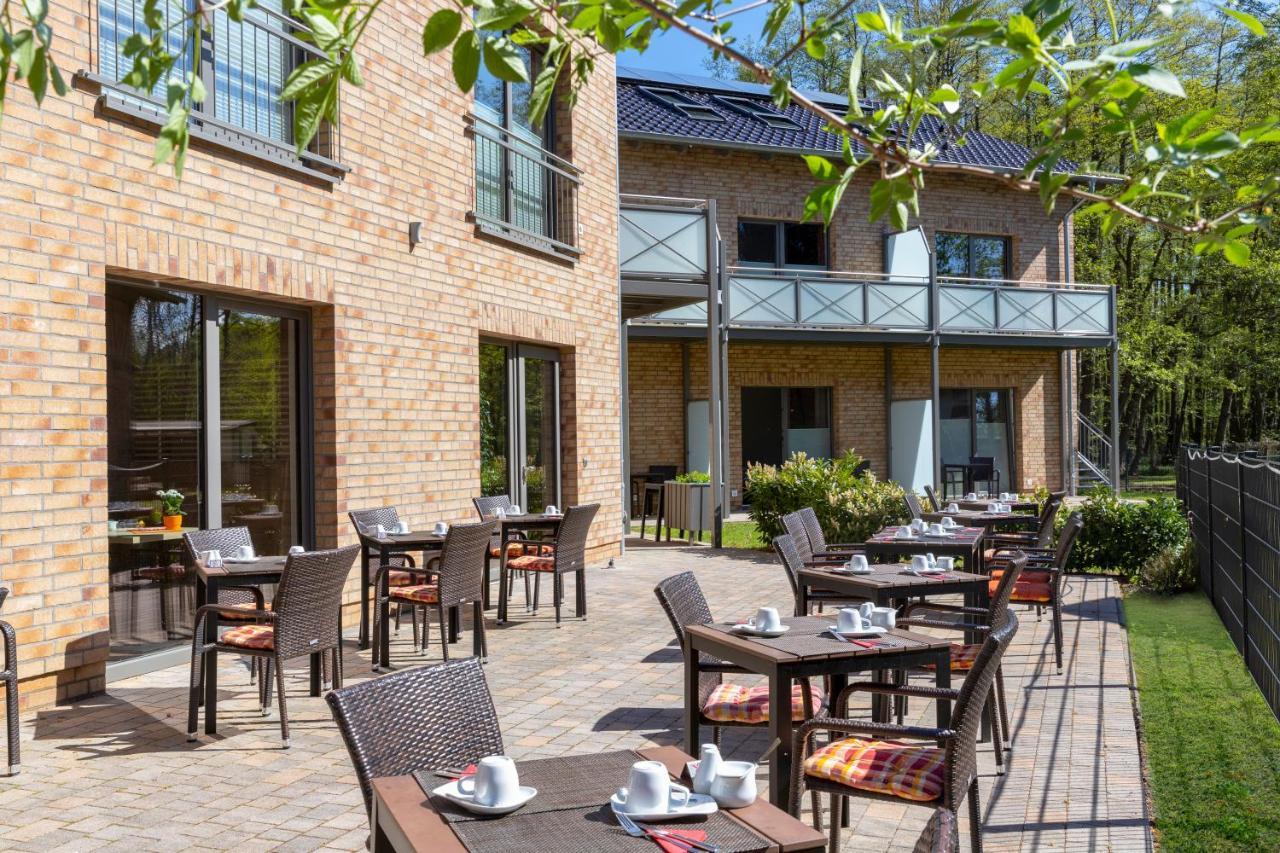 Hotel Zur Ostsee กราล-มือริทซ์ ภายนอก รูปภาพ